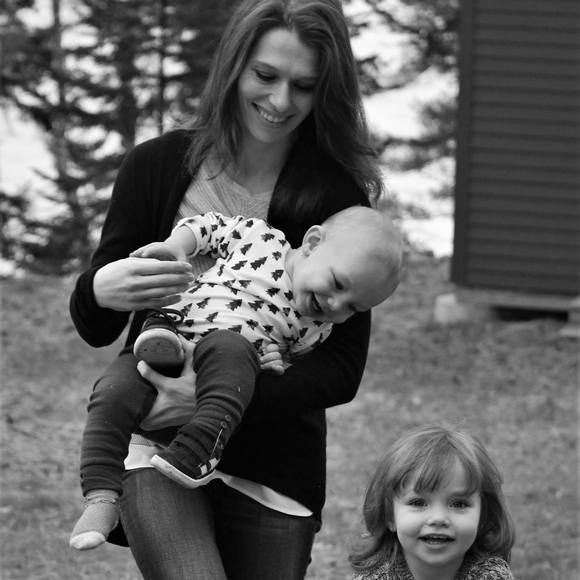 Meet your Posher, Laura - Picture 1 of 1